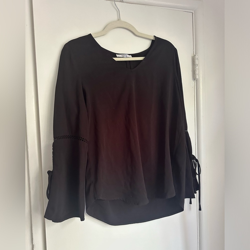 RO&DE Bell Sleeve Top EUC